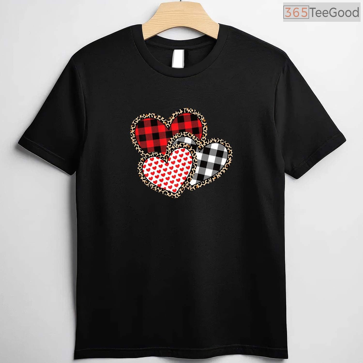 Cute Valentines Day Love Heart Graphic T-Shirt, Romantic Pastel Aesthetic Shirt for Women & Girls