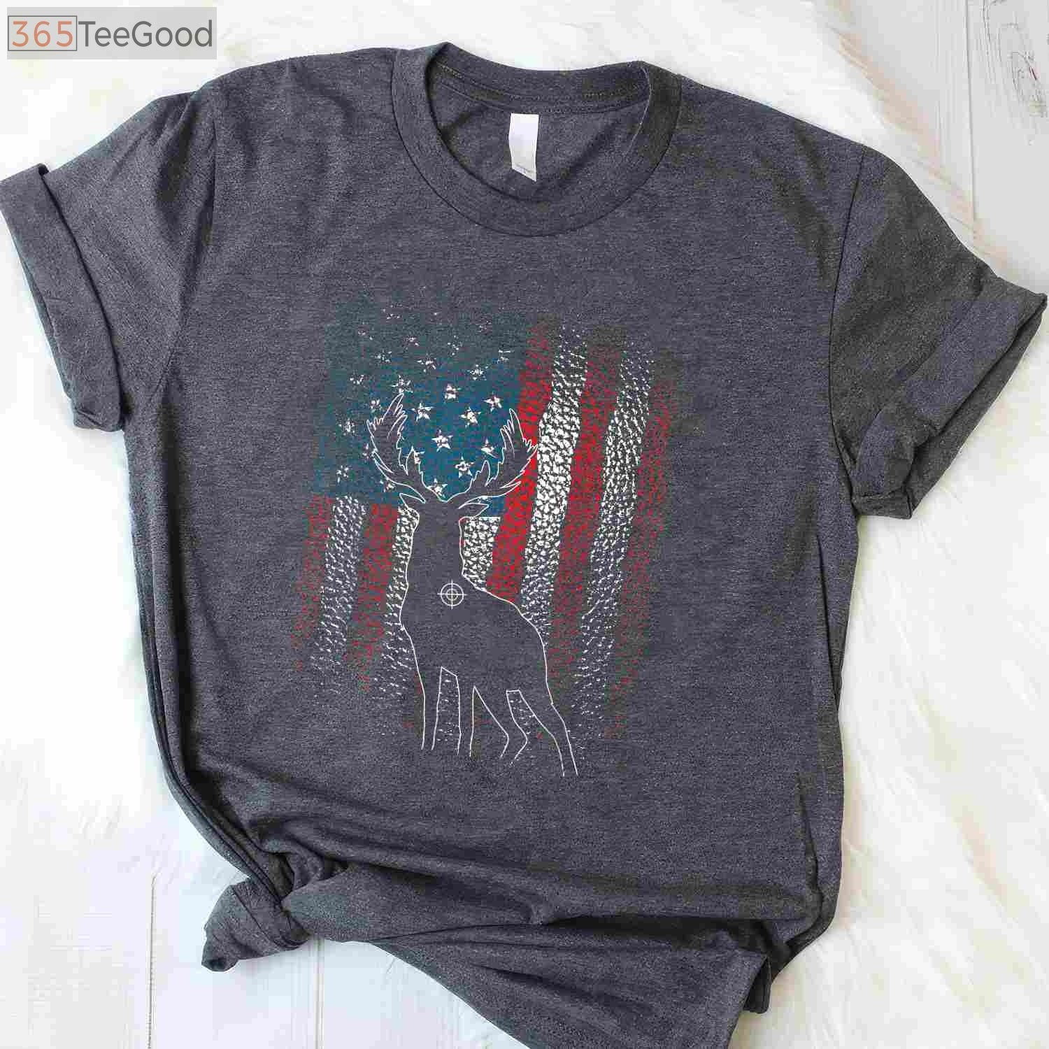 Deer Hunting American Flag Hunting T-Shirt, Whitetail Buck Antlers Hunter Shirt for Men