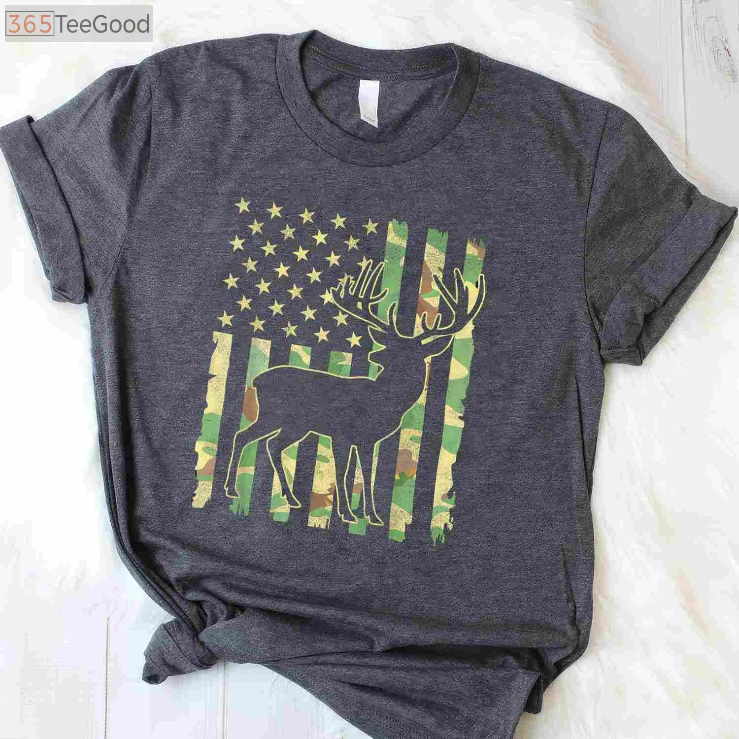 Deer Hunting USA Flag Hunting T-Shirt, Buck Camouflage Hunter Dad Hunting Shirt