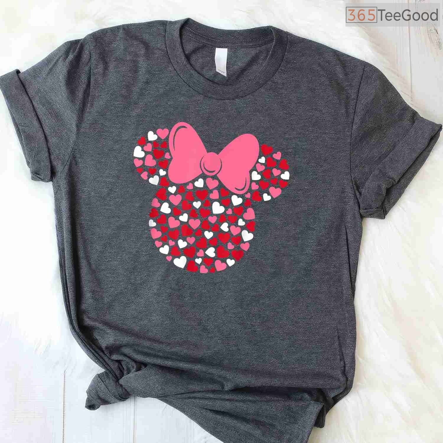Disney Minnie Mouse Icon Pink Hearts T-Shirt, Cute Magical Kingdom Valentine Day Shirt Black Small