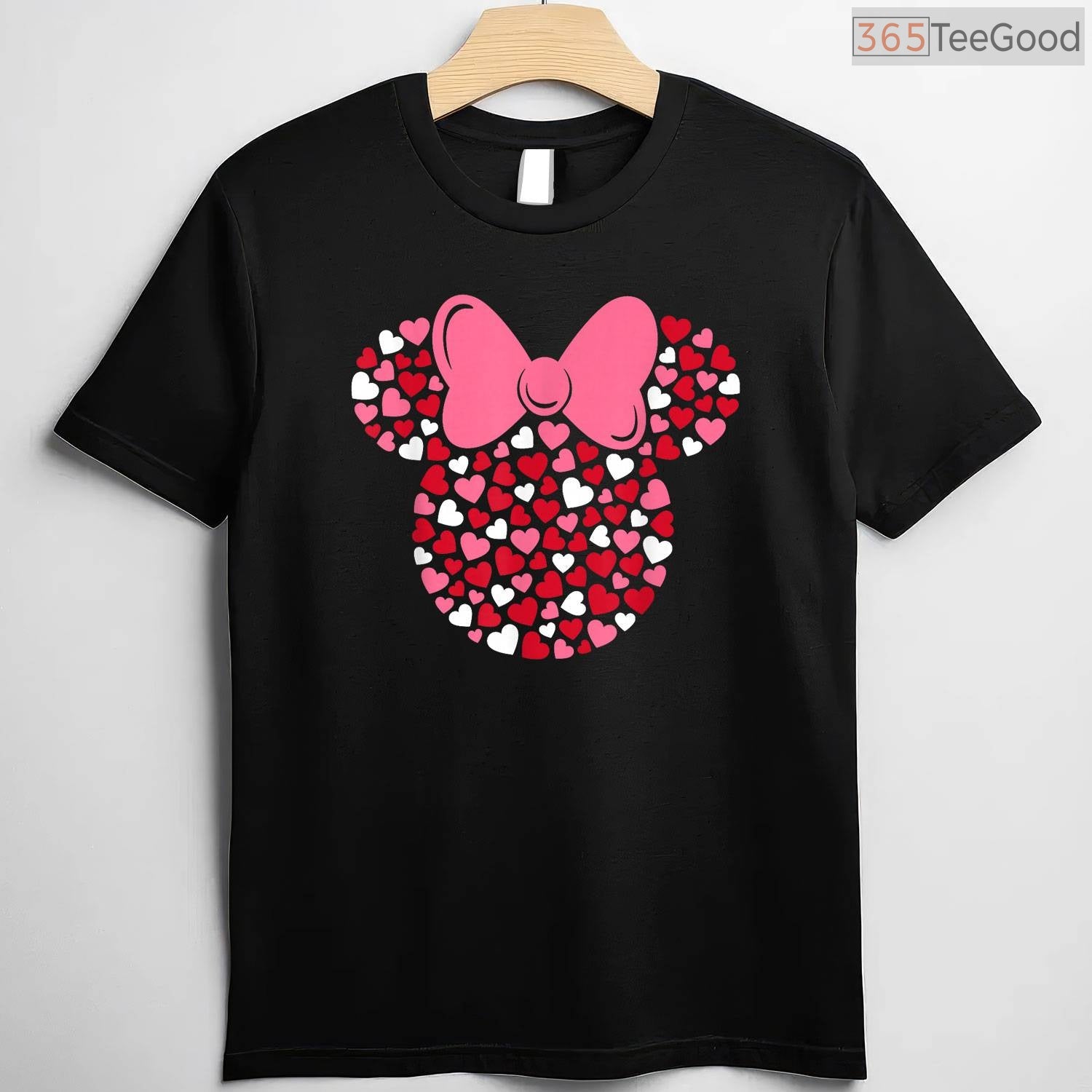 Disney Minnie Mouse Icon Pink Hearts T-Shirt, Cute Magical Kingdom Valentine Day Shirt Black Small