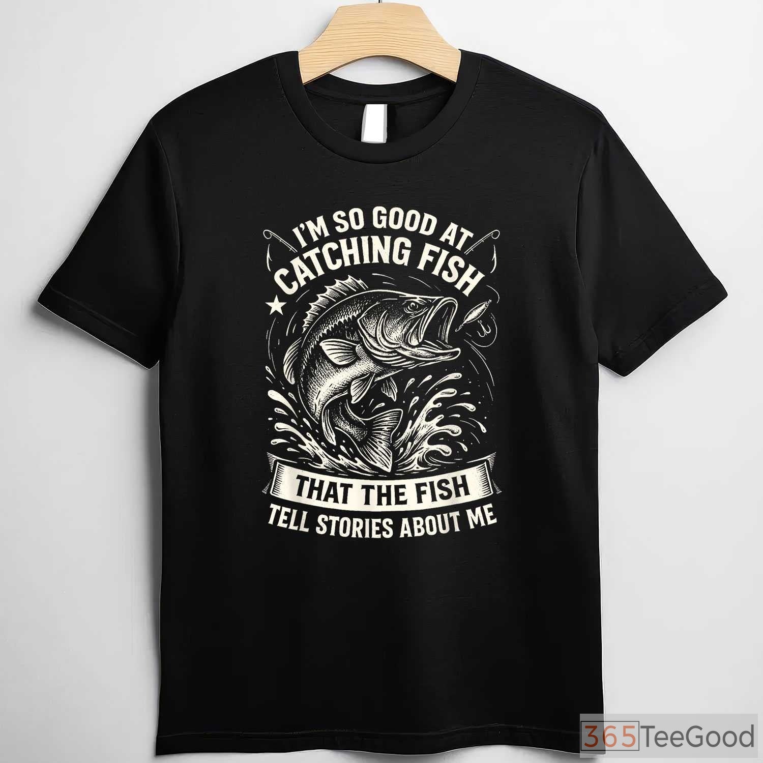 Expert Angler Catching Fish Design - Bold Graphic Tee for Skilled Fishermen