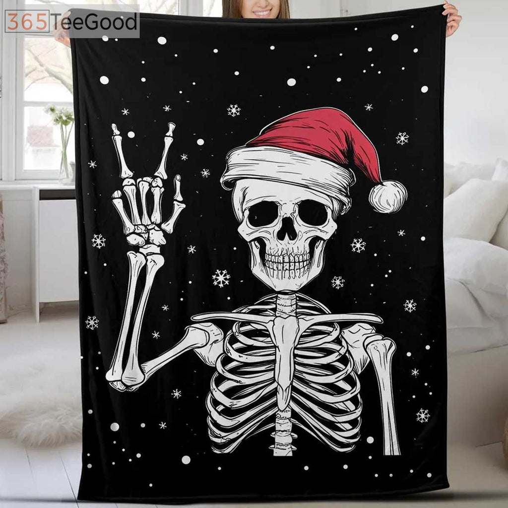 Funny Cute Skeleton Christmas Fleece Blanket – Gothic Cozy Gift for Daughter, Sister, Best Friend