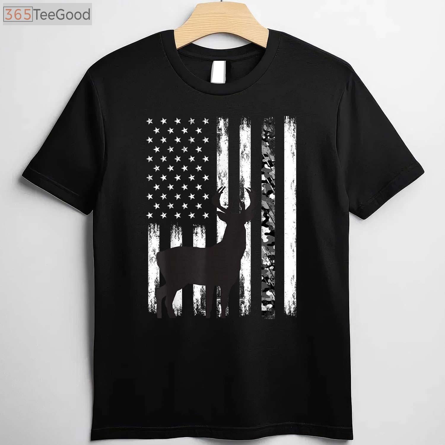 Patriotic Deer Hunting Graphic Tee, USA American Flag Camo Hunter Shirt