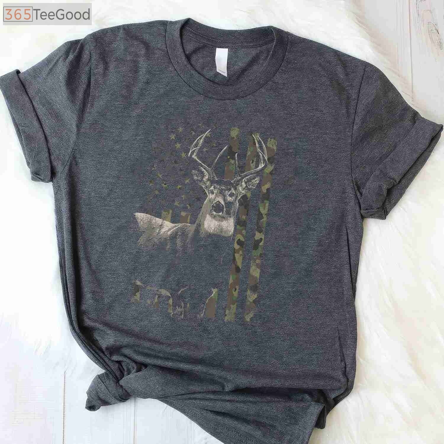Patriotic American Flag Deer Hunting Camo T-Shirt, USA Buck Outdoorsman Tee