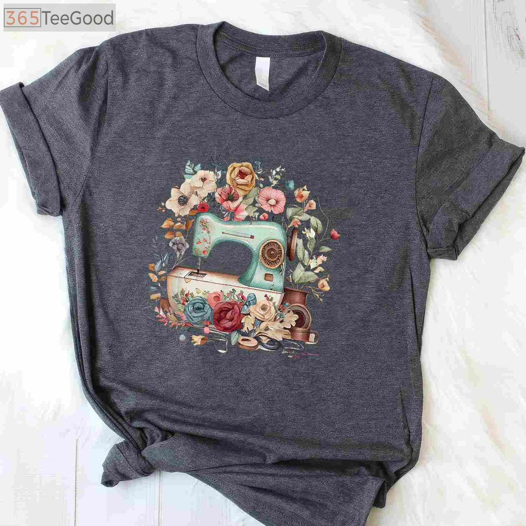 Vintage Quilting Yarn Graphic T-Shirt - Retro Seamstress Sewing Gift