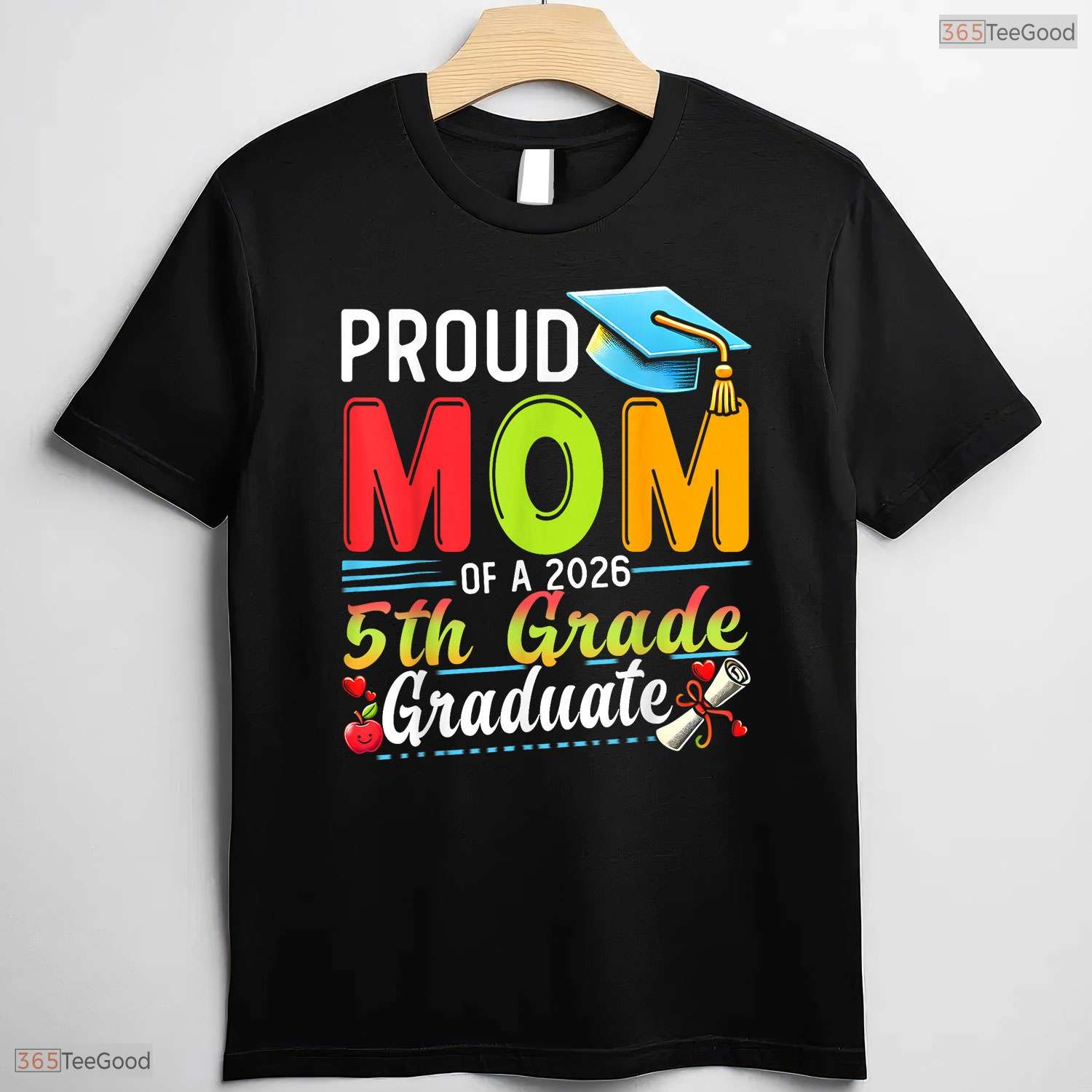 Blessed Proud Mom Of 2026 5th Grade Graduate Mothers Day Graduation Party T-Shirt