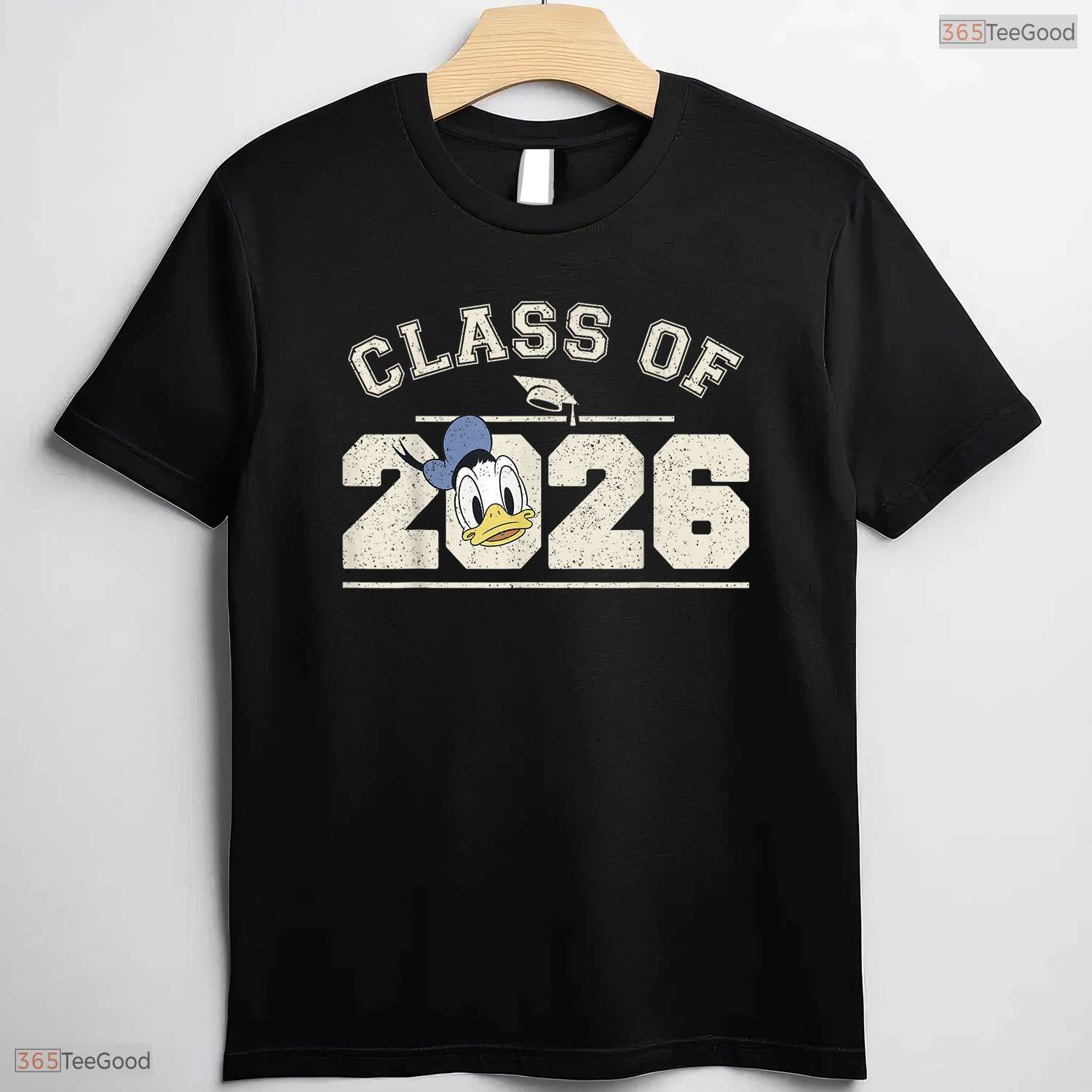 Classic Cartoon Duck Friends Graduation Class Of 2026 Celebration Party T-Shirt