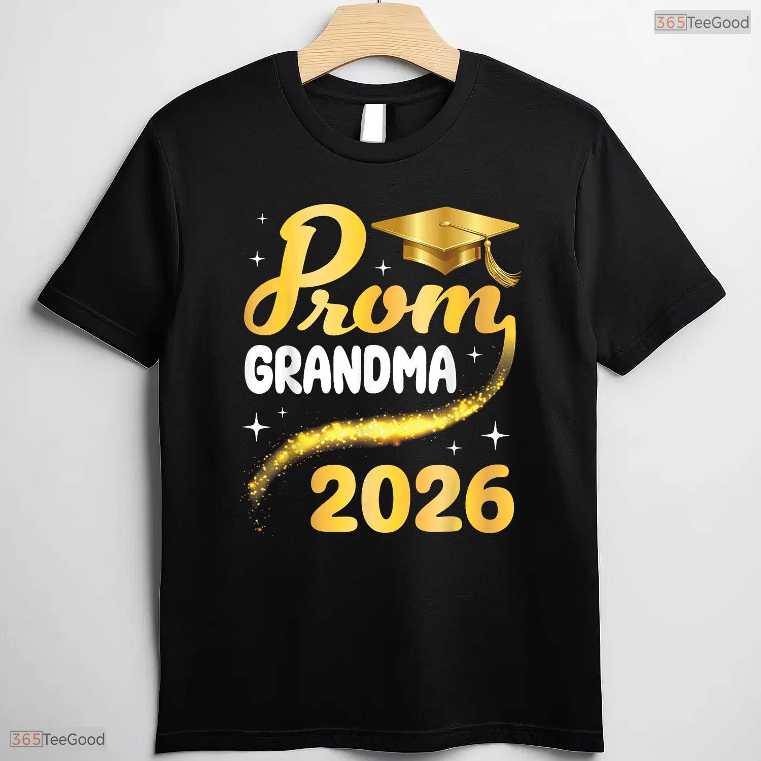 Proud Grandma Of A 2026 Senior Graduate High School Gold Cap Celebration T-Shirt