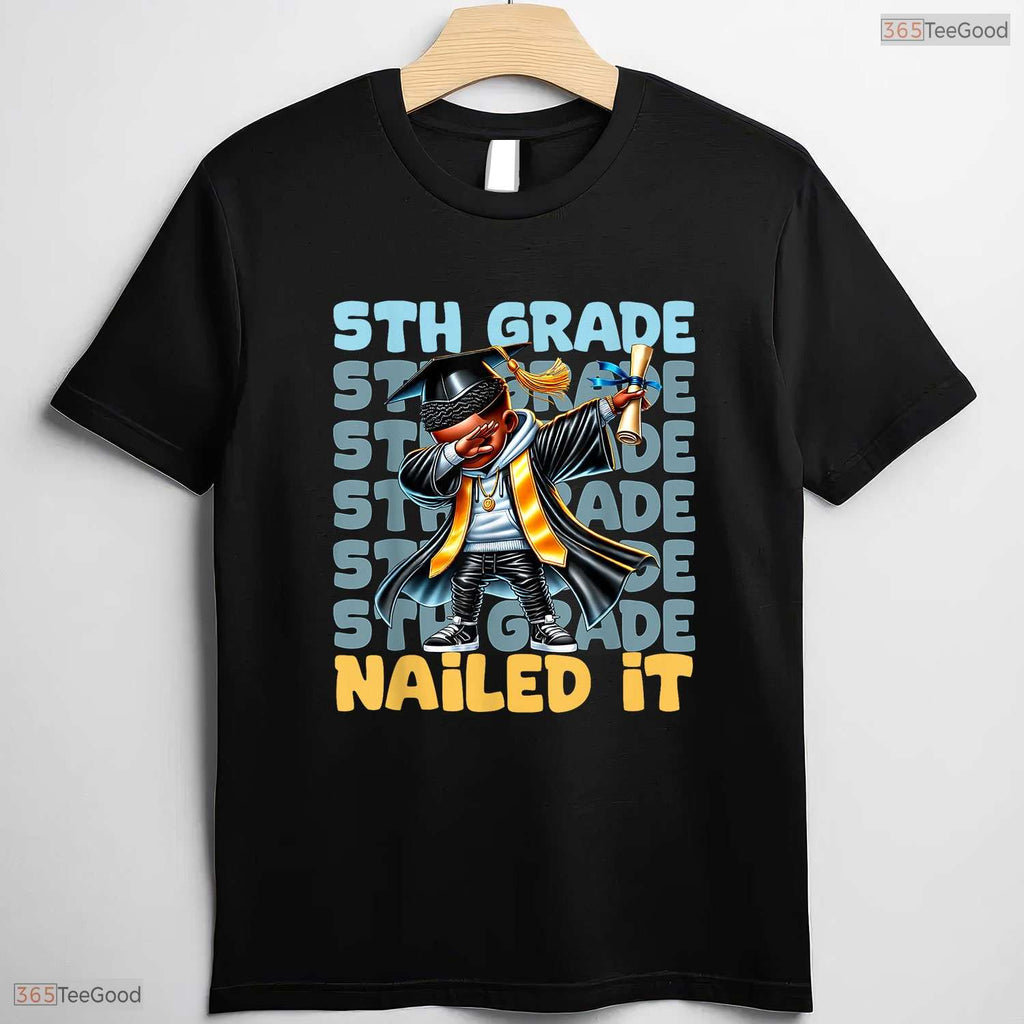 Dabbing Boy 5th Grade Nailed It Class Of 2025 Elementary Graduation T-Shirt