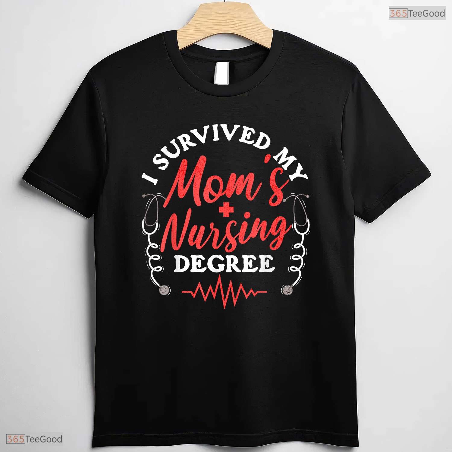 I Survived My Moms Nursing Degree Funny Nursing School Kids Graduation T-Shirt