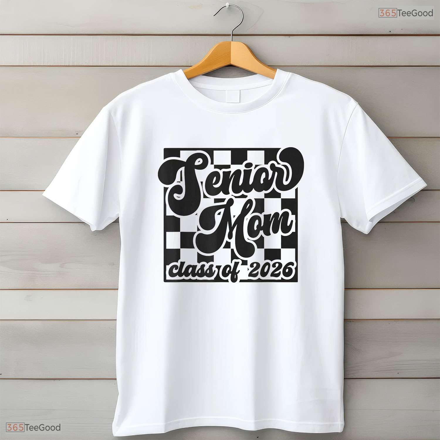Retro Senior Mom Class Of 2026 Proud Mama Of A High School Graduate T-Shirt