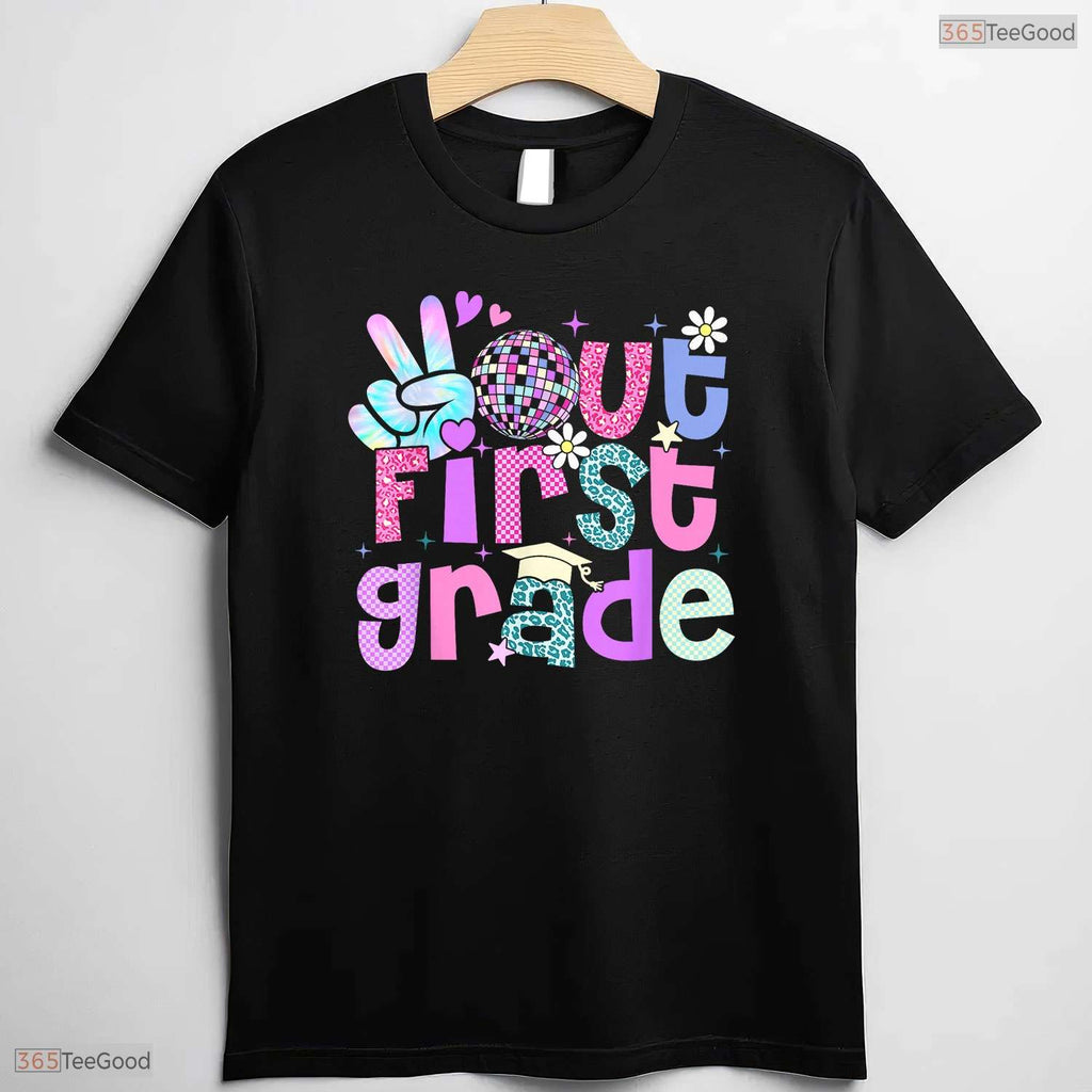 Peace Out First Grade Leopard Print Last Day Of 1st Grade Moving Up Ceremony T-Shirt