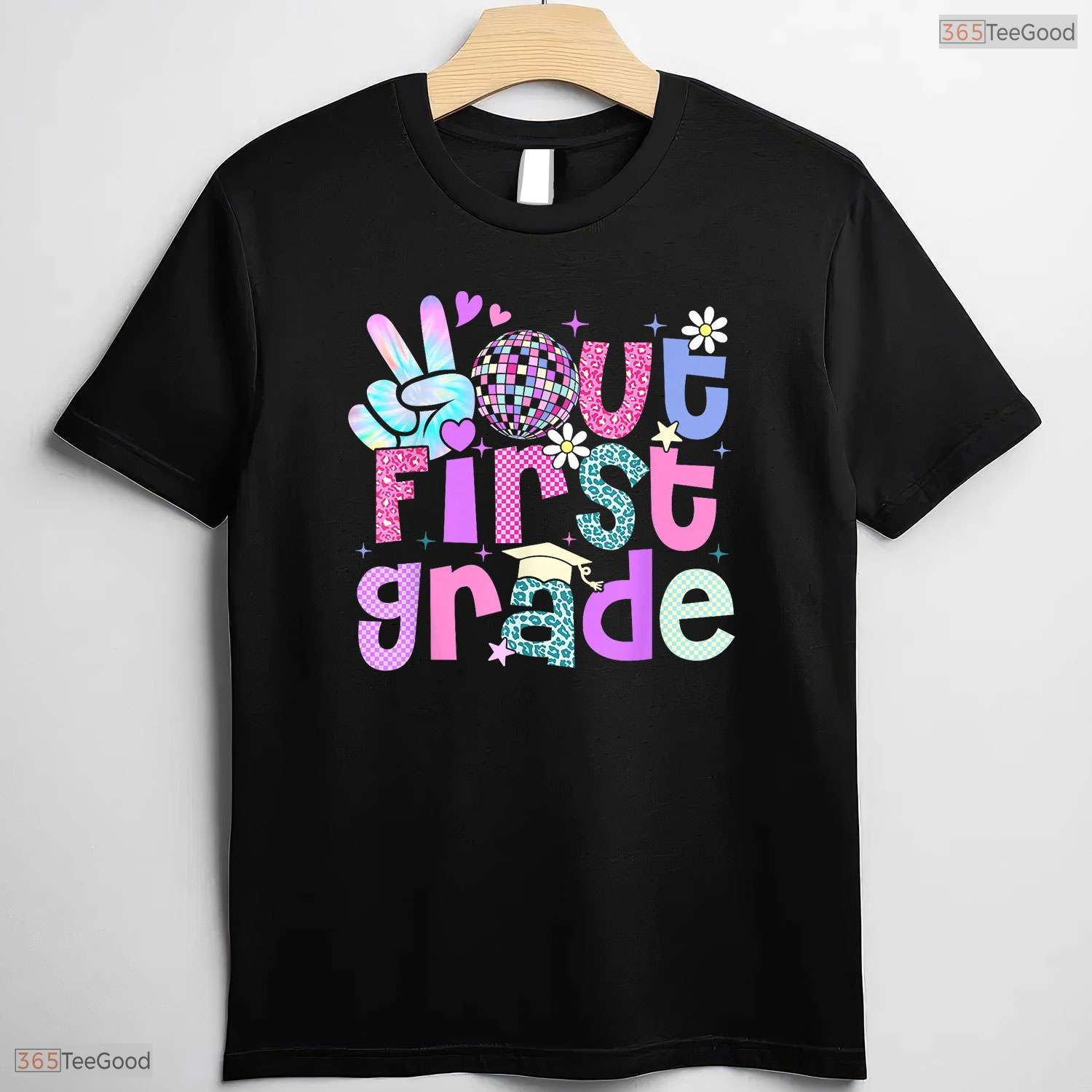 Peace Out First Grade Leopard Print Last Day Of 1st Grade Moving Up Ceremony T-Shirt
