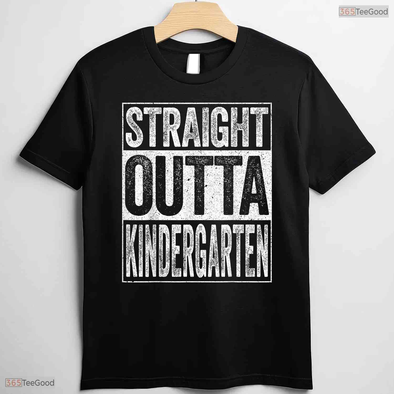 Retro Straight Outta Kindergarten Funny Boy And Girl Graduation Celebration T-Shirt