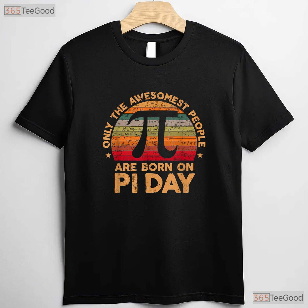 Born on Pi Day Birthday March 14 Happy T-Shirt Math Teacher Party Gift