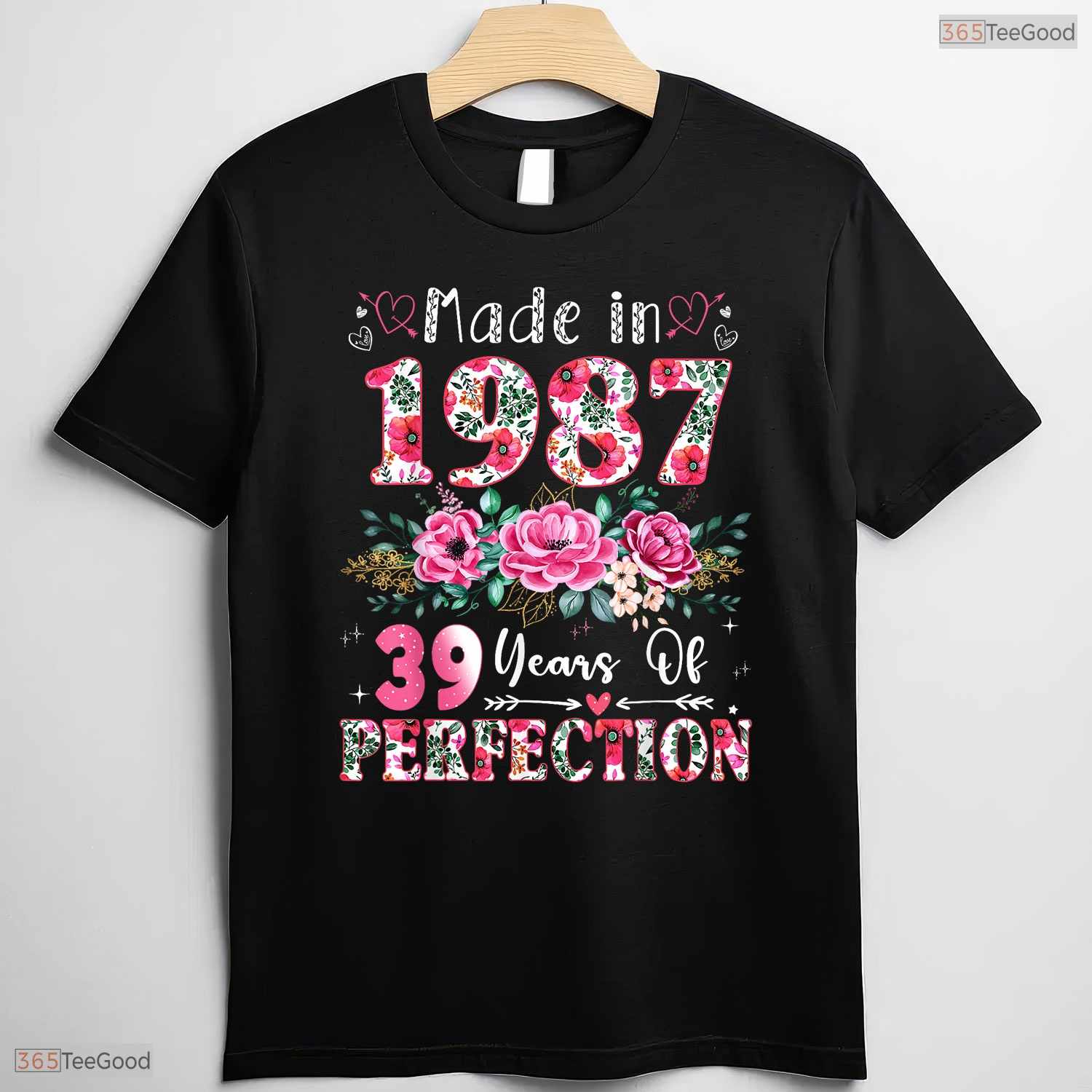 Made In 1987 Floral 39th Birthday Women T-Shirt- Unique May Birthday Shirt Gift