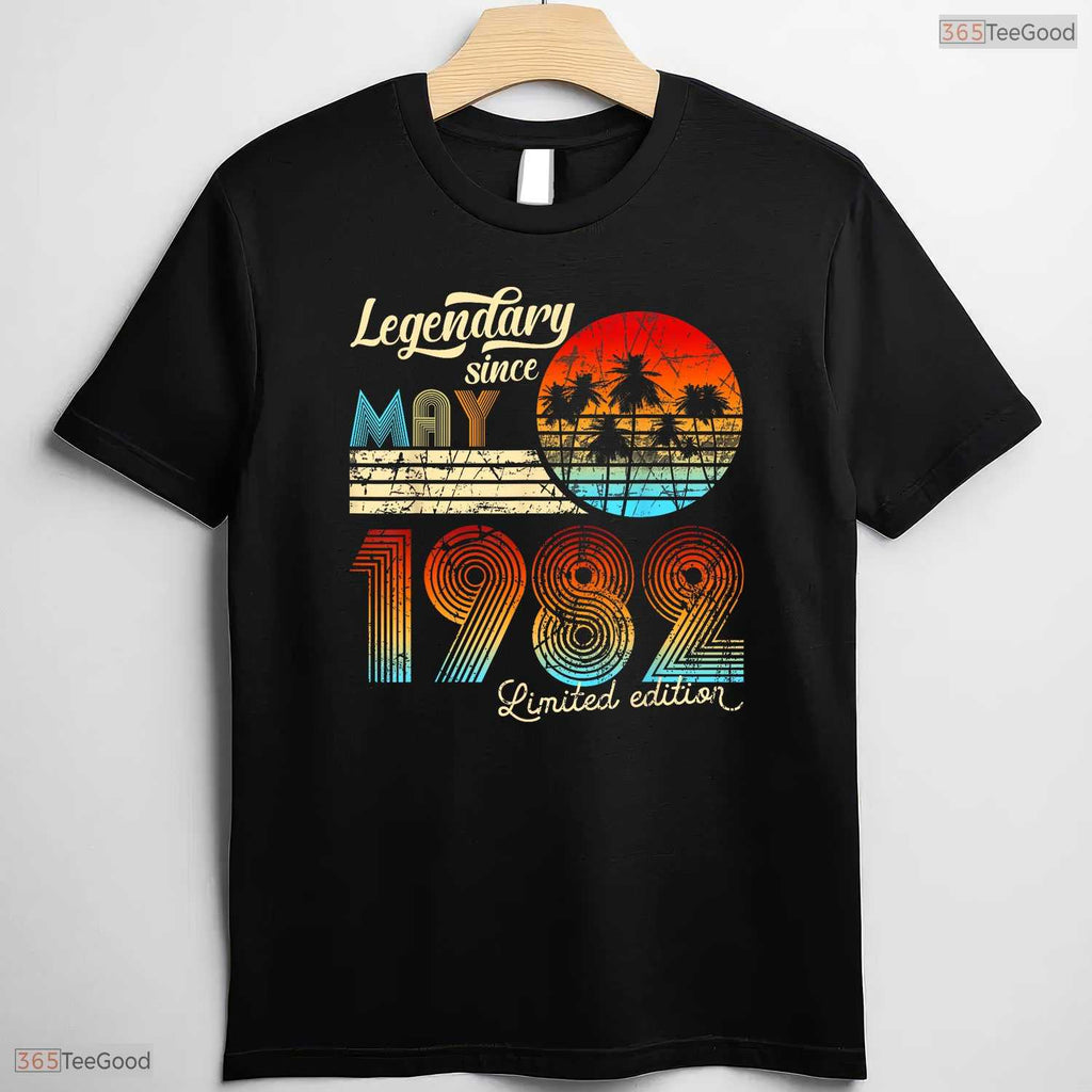Awesome Legendary Since May 1982 Retro 44th Birthday Gift T-Shirt For Adults