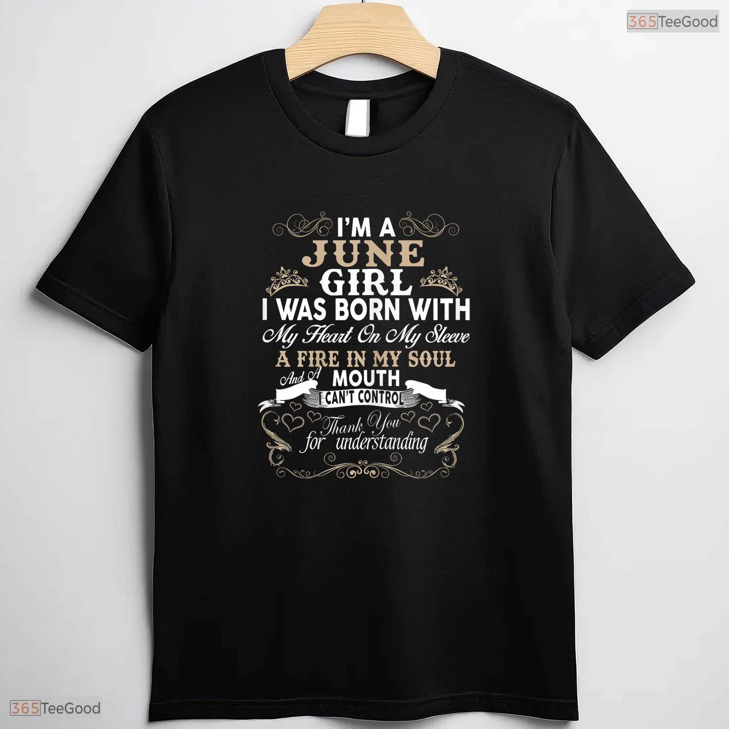 Beautiful I Am A May Girl Birthday Gift T-Shirt Awesome Spring Celebration Apparel