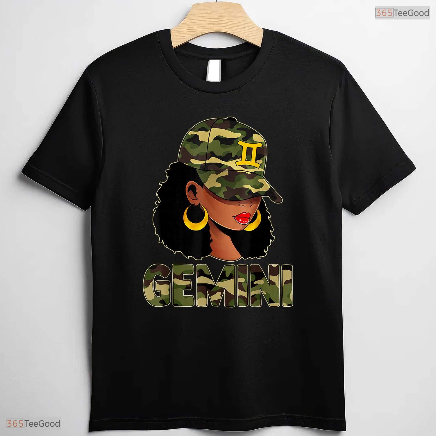 Black Gemini Queen Camouflage Zodiac Sign Born In May Birthday T-Shirt Gift