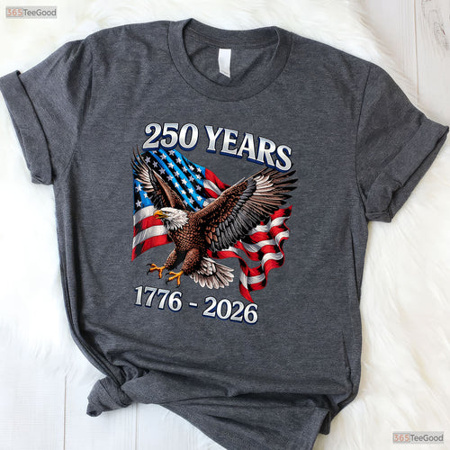 250 Years US Flag 4th of July Valentine T-Shirt Bass Fishing Gifts For Men