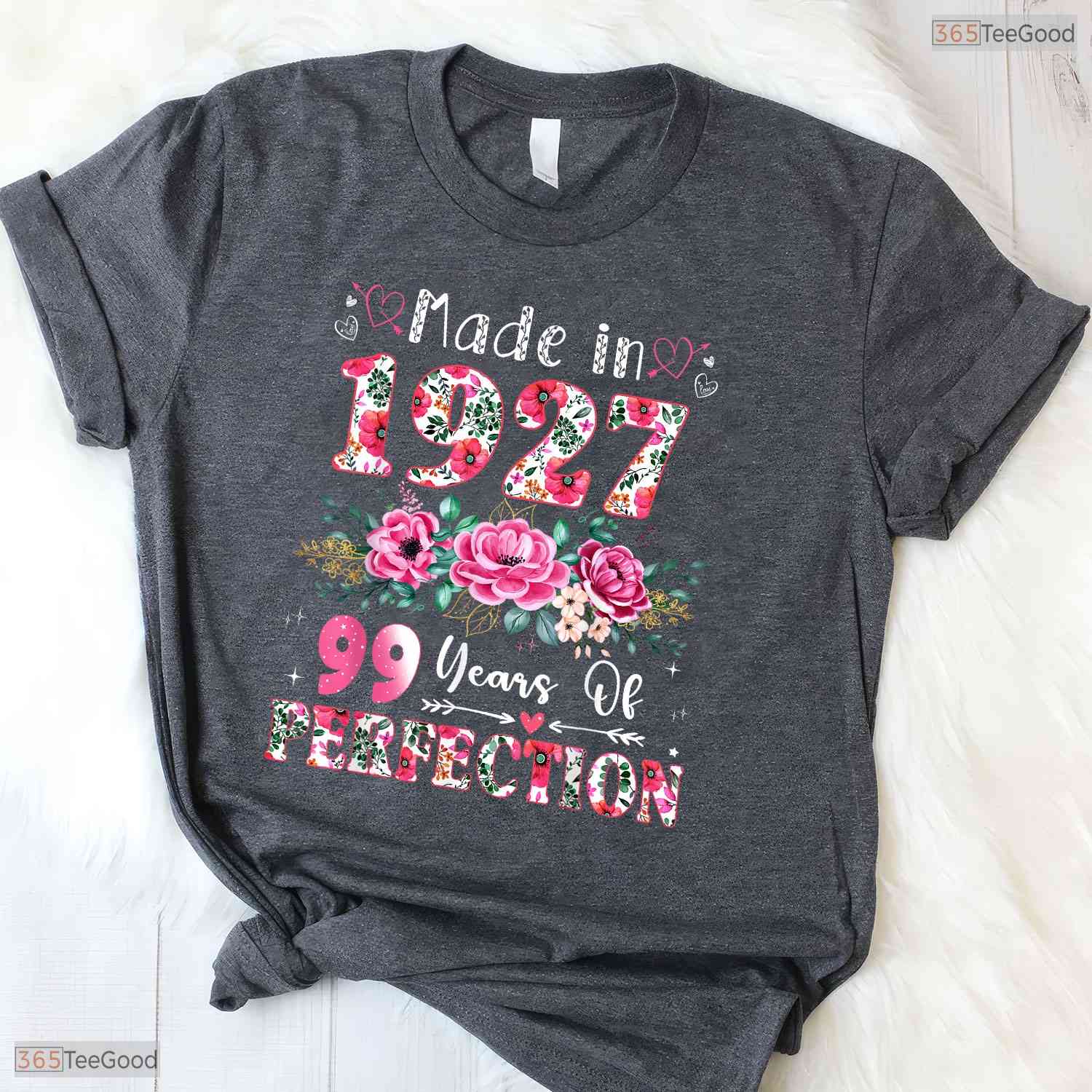 Made In 1927 Vintage Style Women 99th Birthday Mothers Day T-Shirt Gift Idea