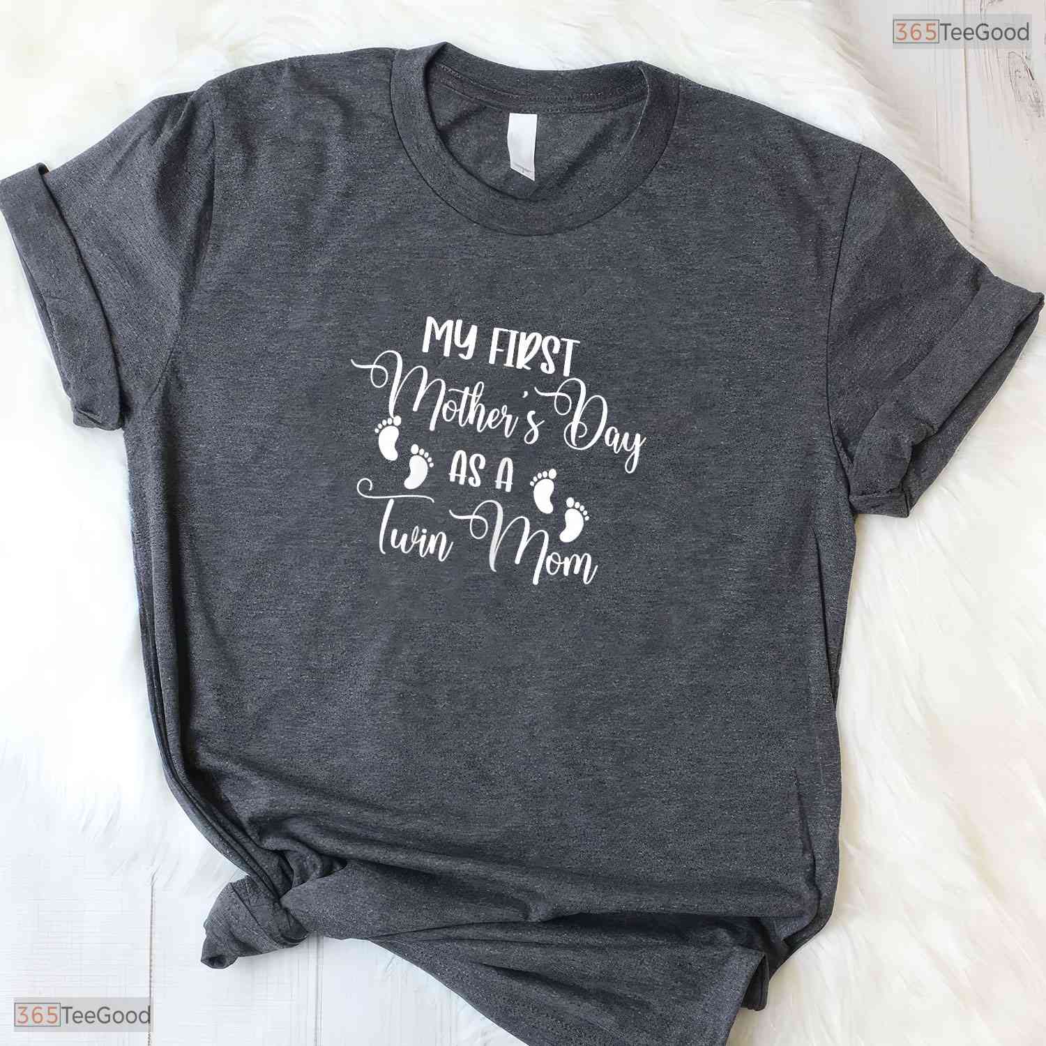 First Mothers Day Twin Mom T-Shirt Best New Twin Mommy Mothers Day Gift Idea