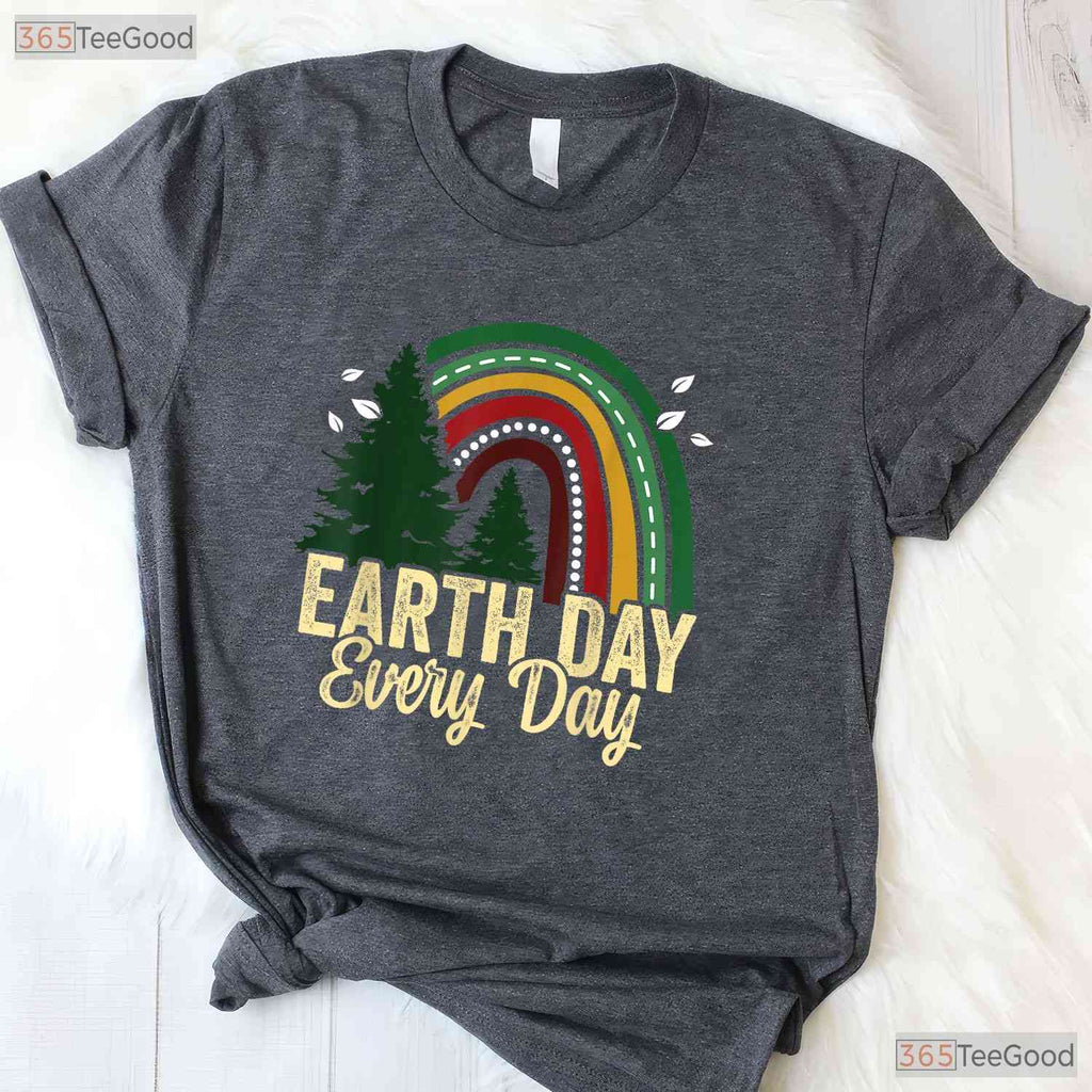 Earth Day Everyday Awareness Planet T-Shirt Animal Men Women Kids Nature Supporter