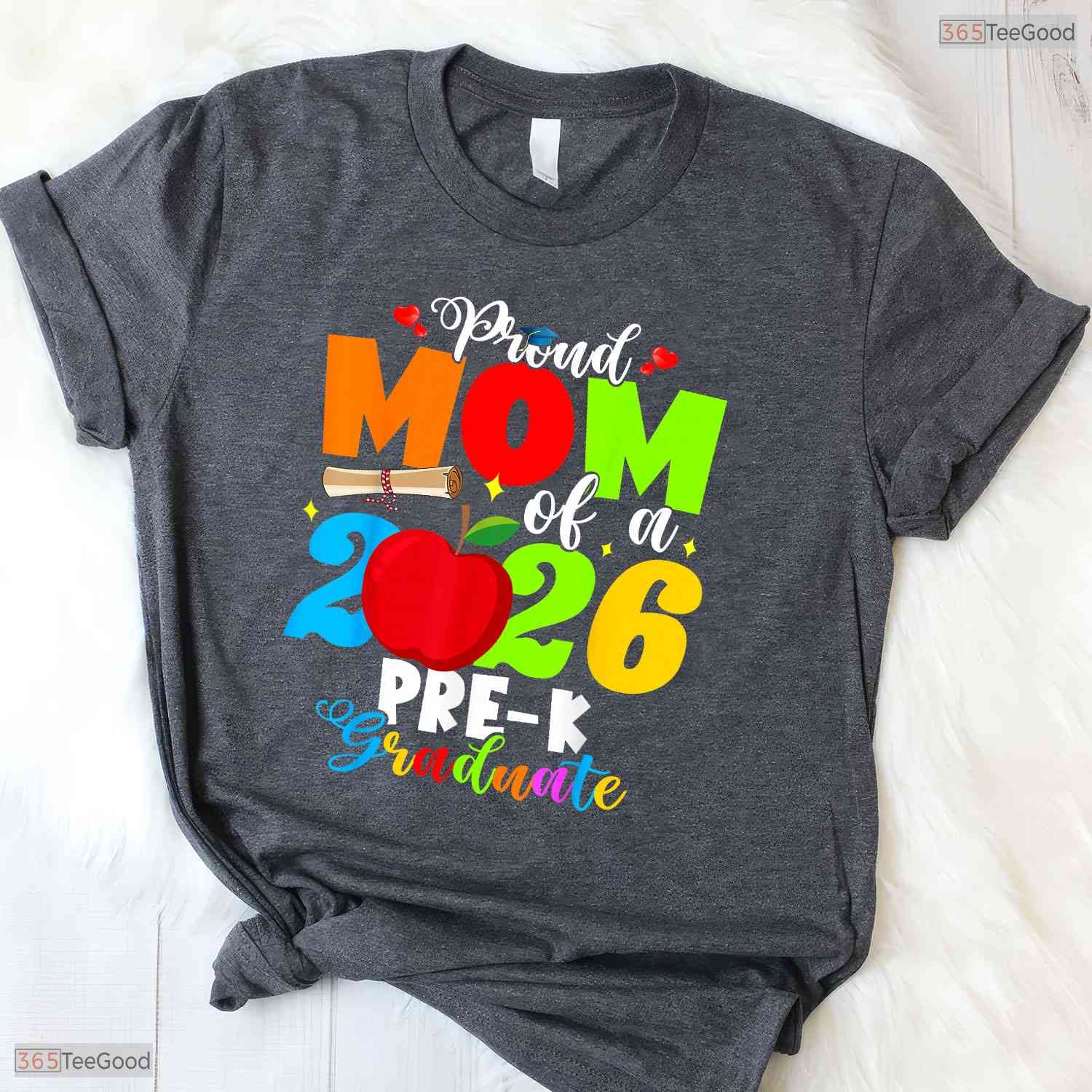 Loving Proud Mom Of 2026 Pre-K Graduate Mothers Day Graduation Party T-Shirt