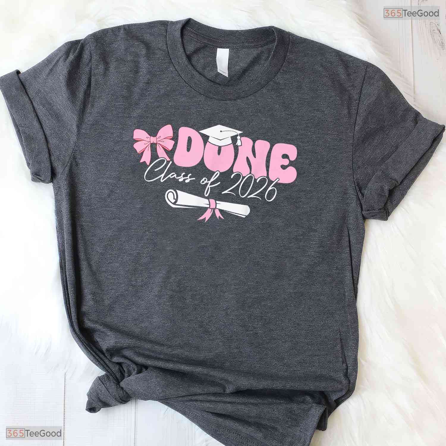 Cute Graduate Class of 2026 Done Graduation Coquette Bow Pink Trendy T-Shirt