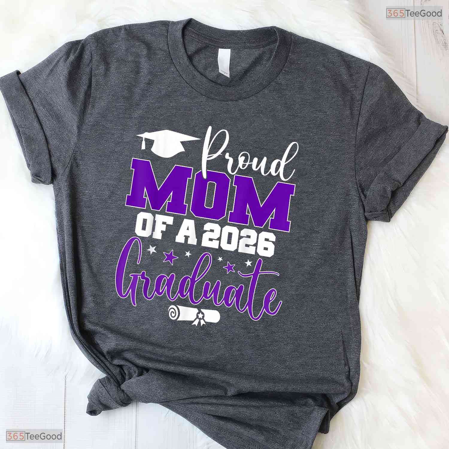 Senior Mom 2026 Proud Mother Of A Class Of 2026 Graduate Family Photo T-Shirt