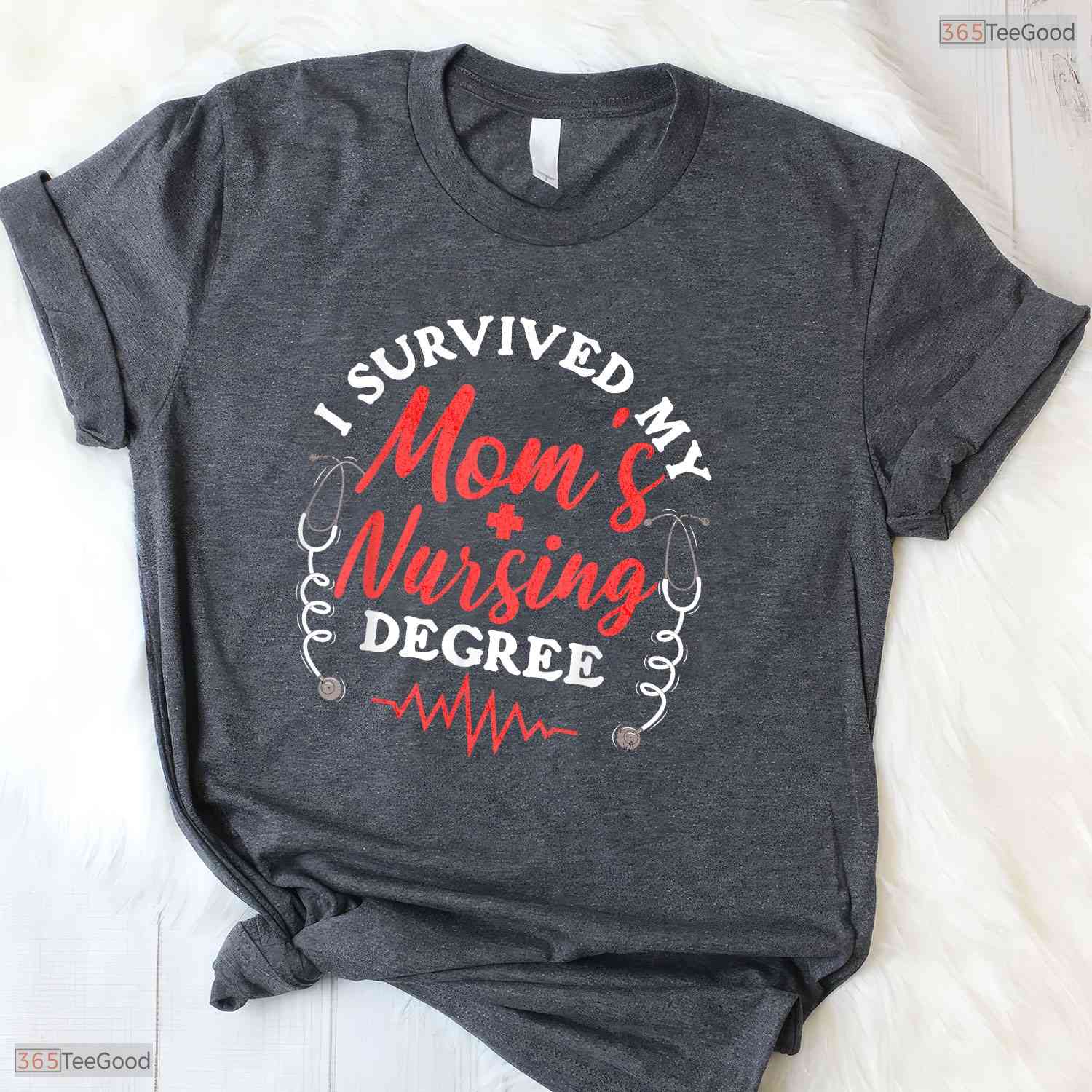I Survived My Moms Nursing Degree Funny Nursing School Kids Graduation T-Shirt
