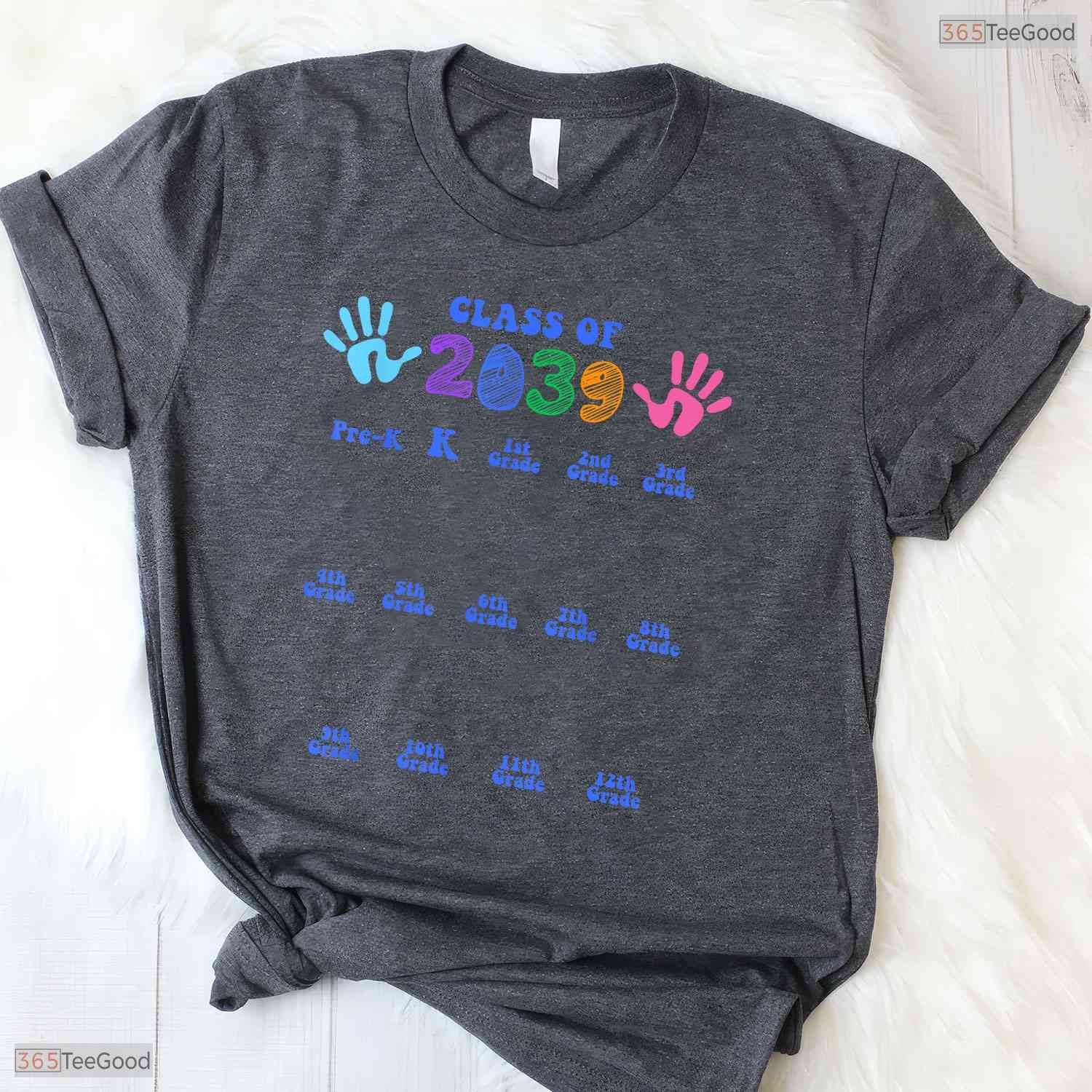 Class Of 2039 Handprint For Grades Kindergarten To 12th Graduation T-Shirt