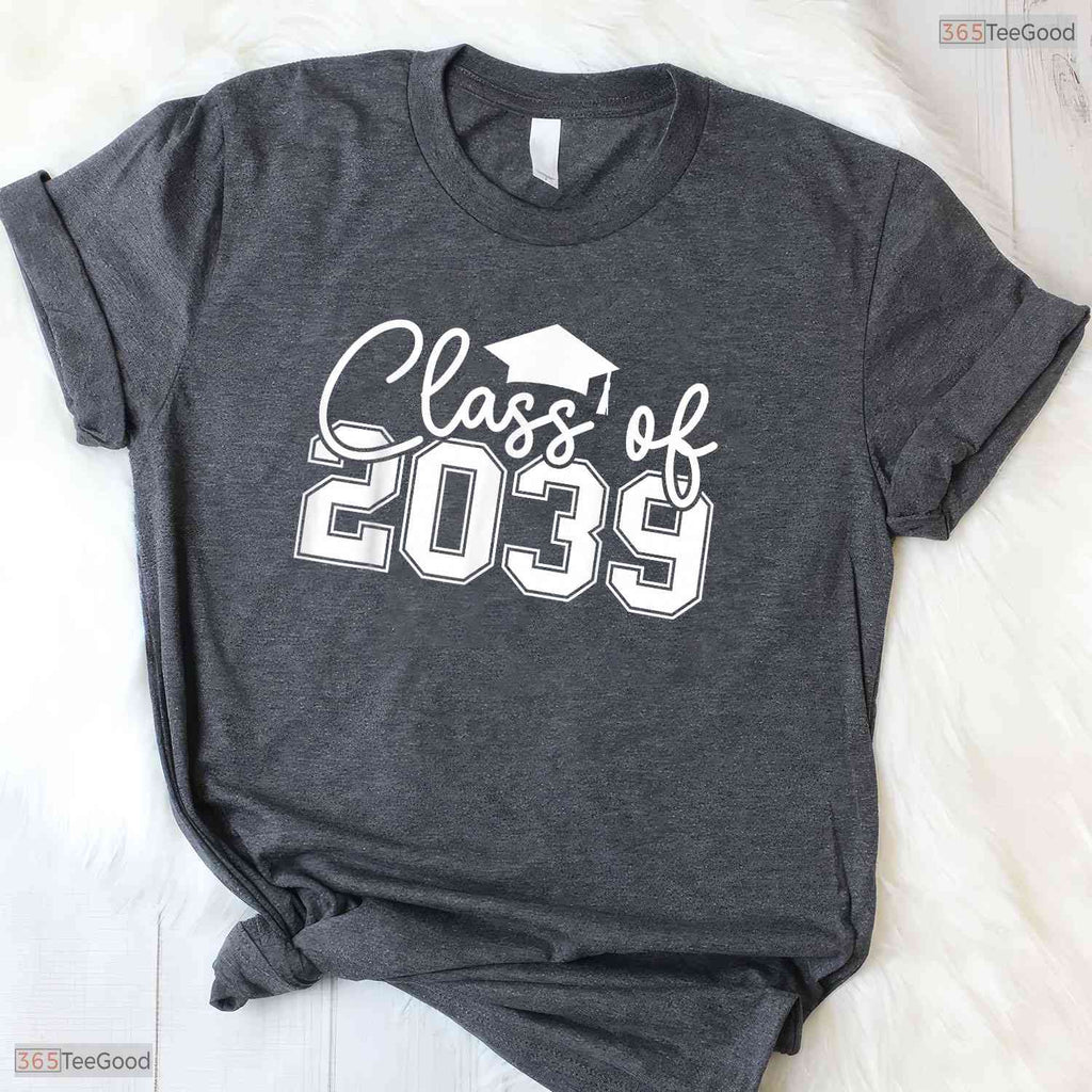 Class Of 2039 Grow With Me Funny Preschool To High School Graduation T-Shirt