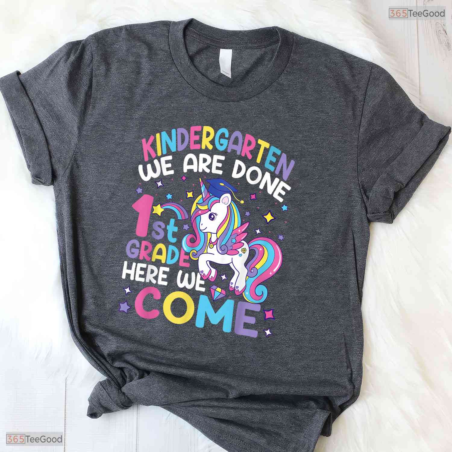 Cute Unicorn Kindergarten Graduation Class Of 2026 Moving Up Girls T-Shirt