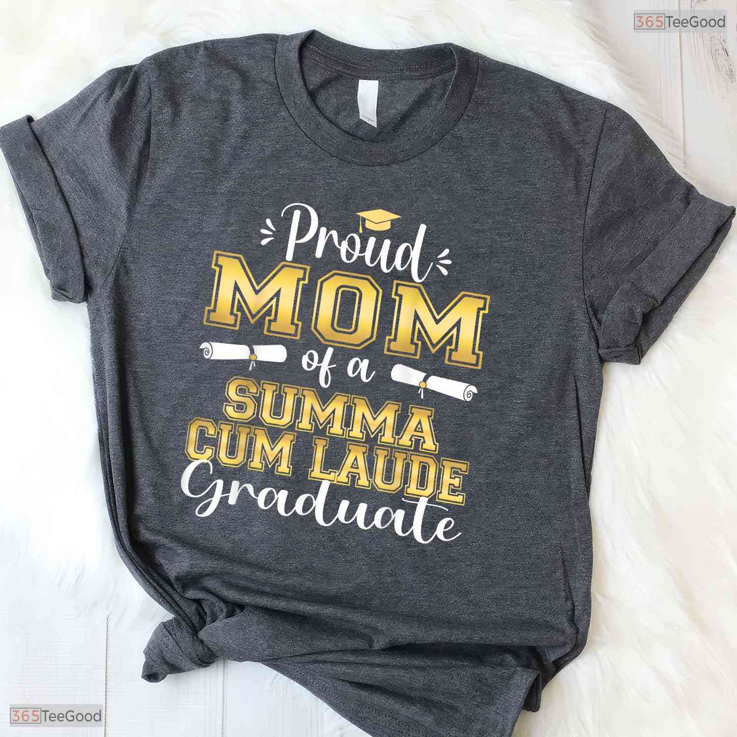 Proud Mom Of A 2026 Summa Cum Laude Graduate College Honors Degree Shirt