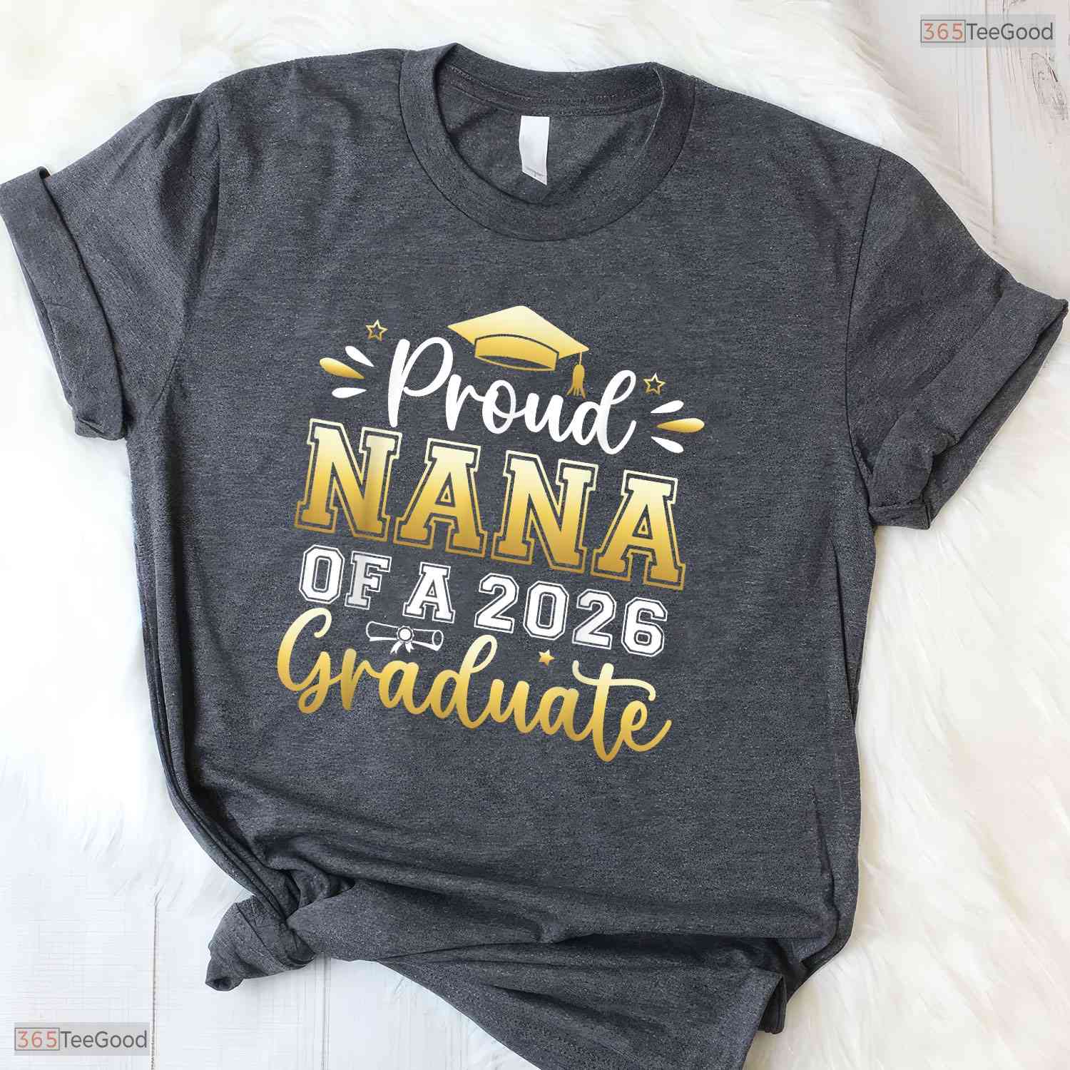 Loving Proud Nana Of A 2026 Graduate Senior Graduation Women Family Matching T-Shirt