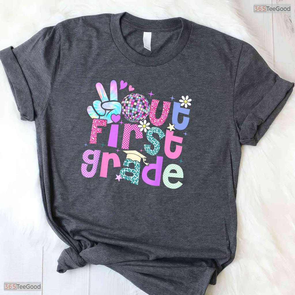 Peace Out First Grade Leopard Print Last Day Of 1st Grade Moving Up Ceremony T-Shirt