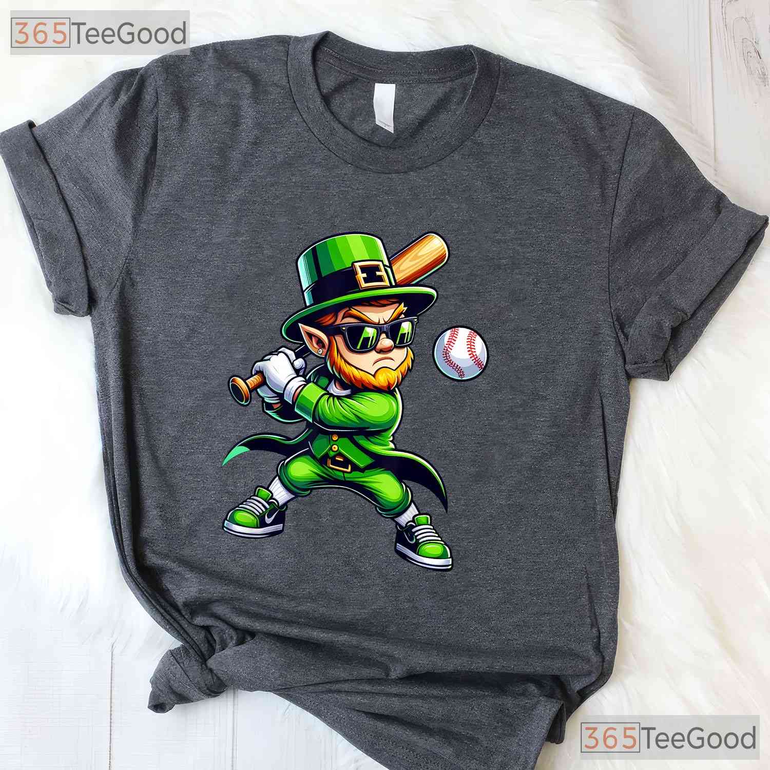 Leprechaun Playing Baseball St Patricks Day T-Shirt Sports Men Boys Tee