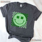 Retro Groovy Smiley Face St Patricks Day T-Shirt Hippie Shamrock Happy Tee
