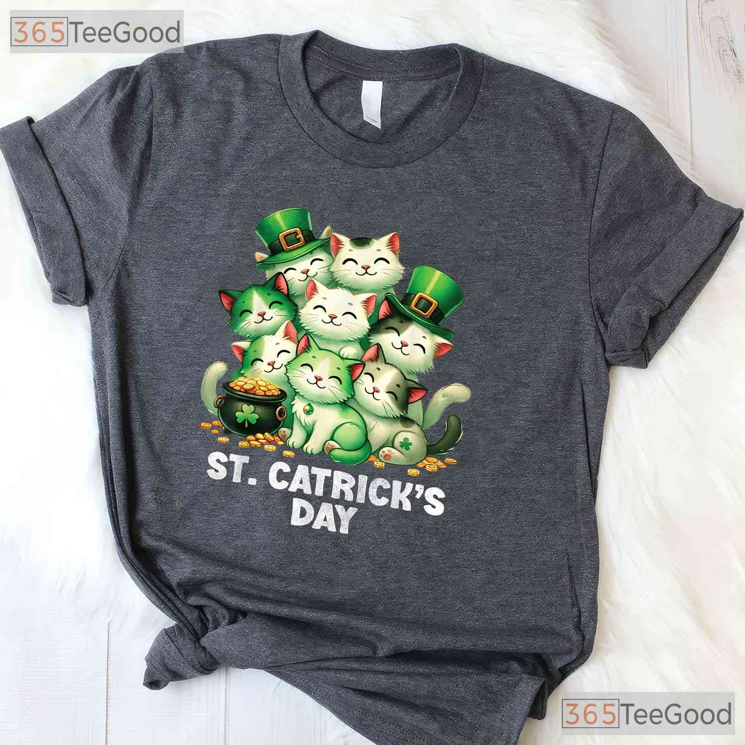 Happy St Catricks Day Cats T-Shirt Funny Kitten Irish Pet Lover Gift Tee