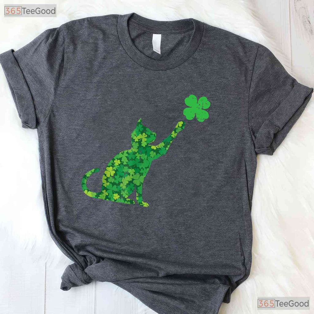 Cute Cat Shamrock Saint Pattys St Patricks Day T-Shirt Kitten Lover Gift