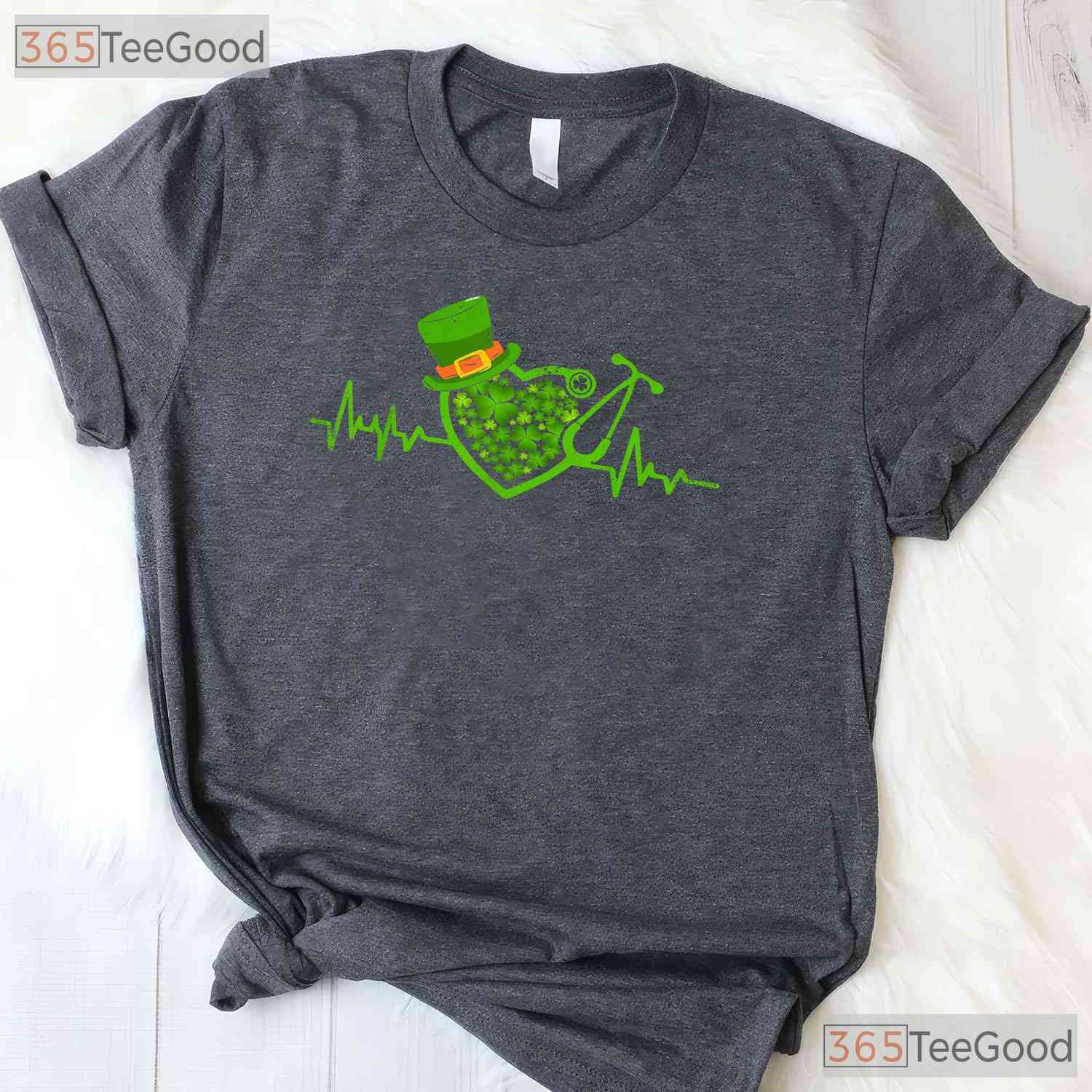 Heartbeat Stethoscope Shamrock St Patricks Day T-Shirt Irish Nurse Life Tee