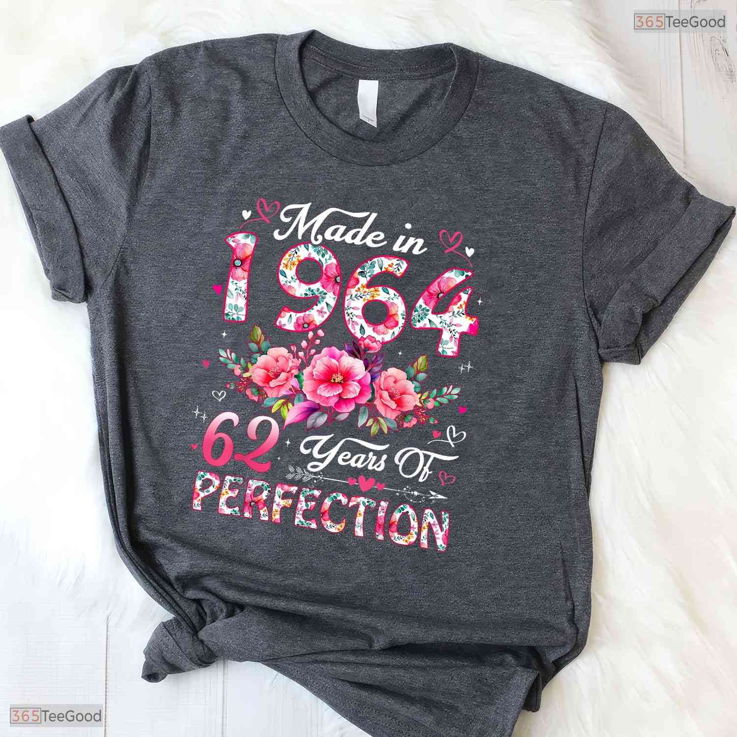 Made In 1964 Floral 62nd Birthday Women T-Shirt- Unique May Birthday Shirt Gift