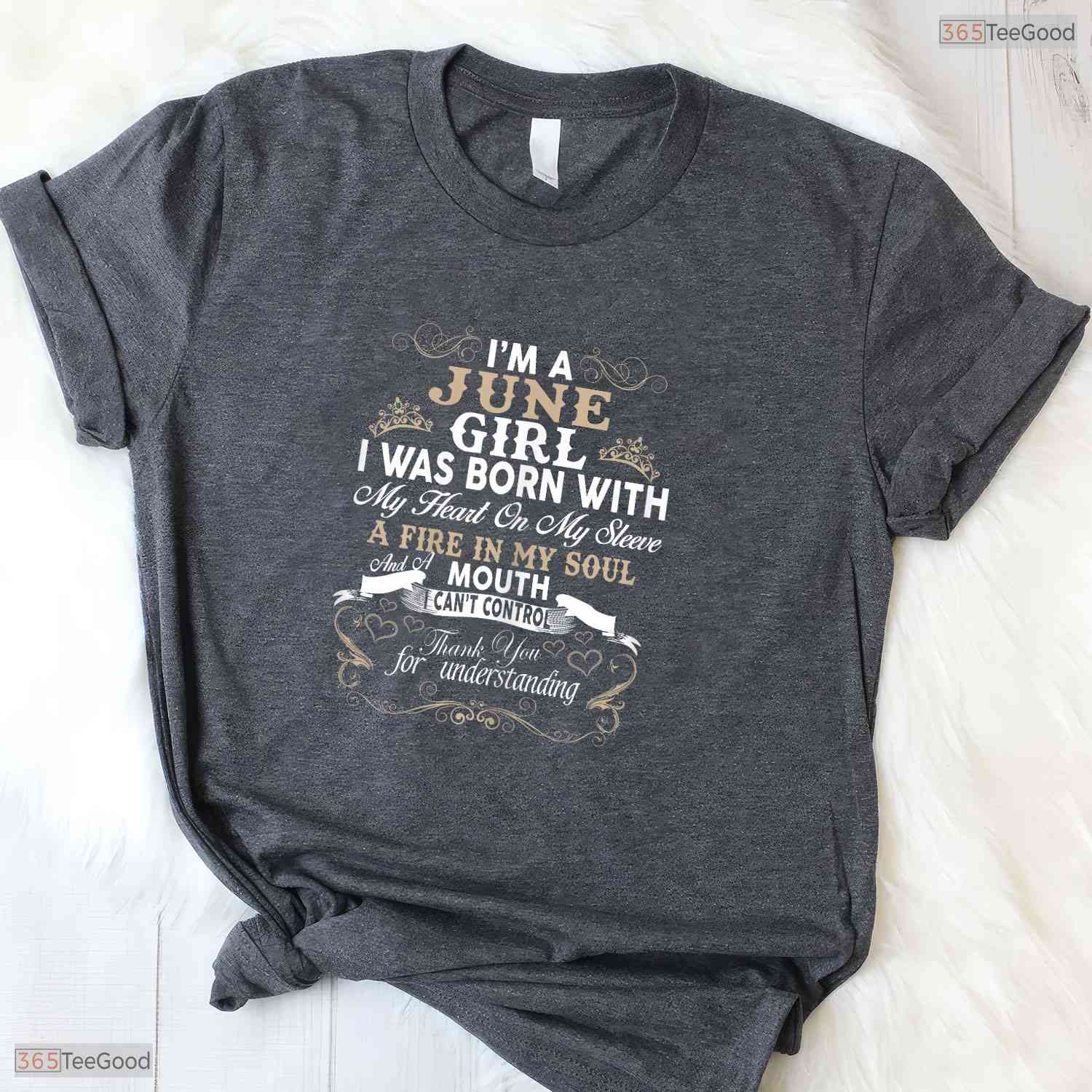 Beautiful I Am A May Girl Birthday Gift T-Shirt Awesome Spring Celebration Apparel