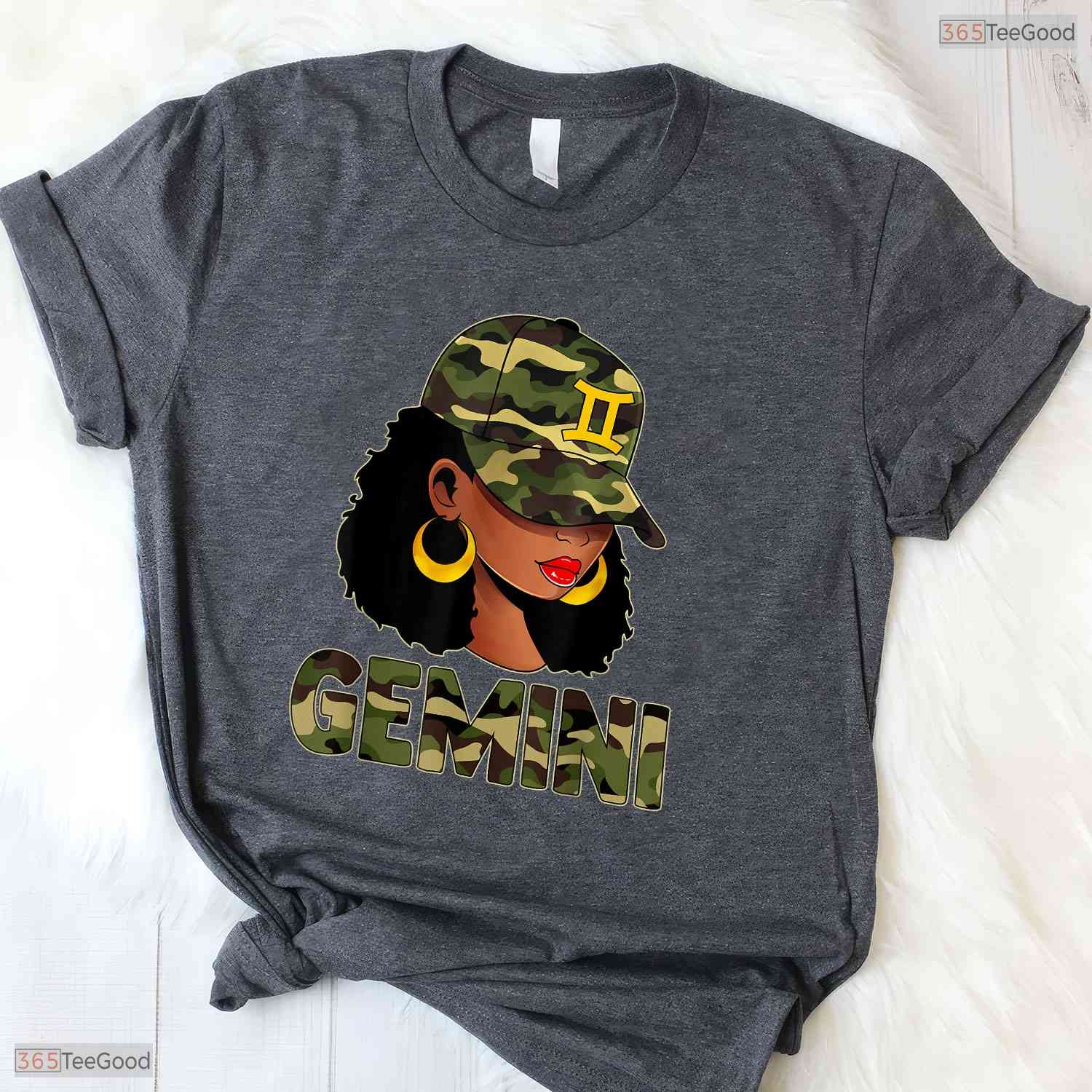 Black Gemini Queen Camouflage Zodiac Sign Born In May Birthday T-Shirt Gift