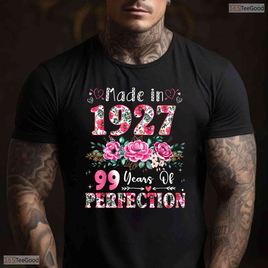Made In 1927 Vintage Style Women 99th Birthday Mothers Day T-Shirt Gift Idea