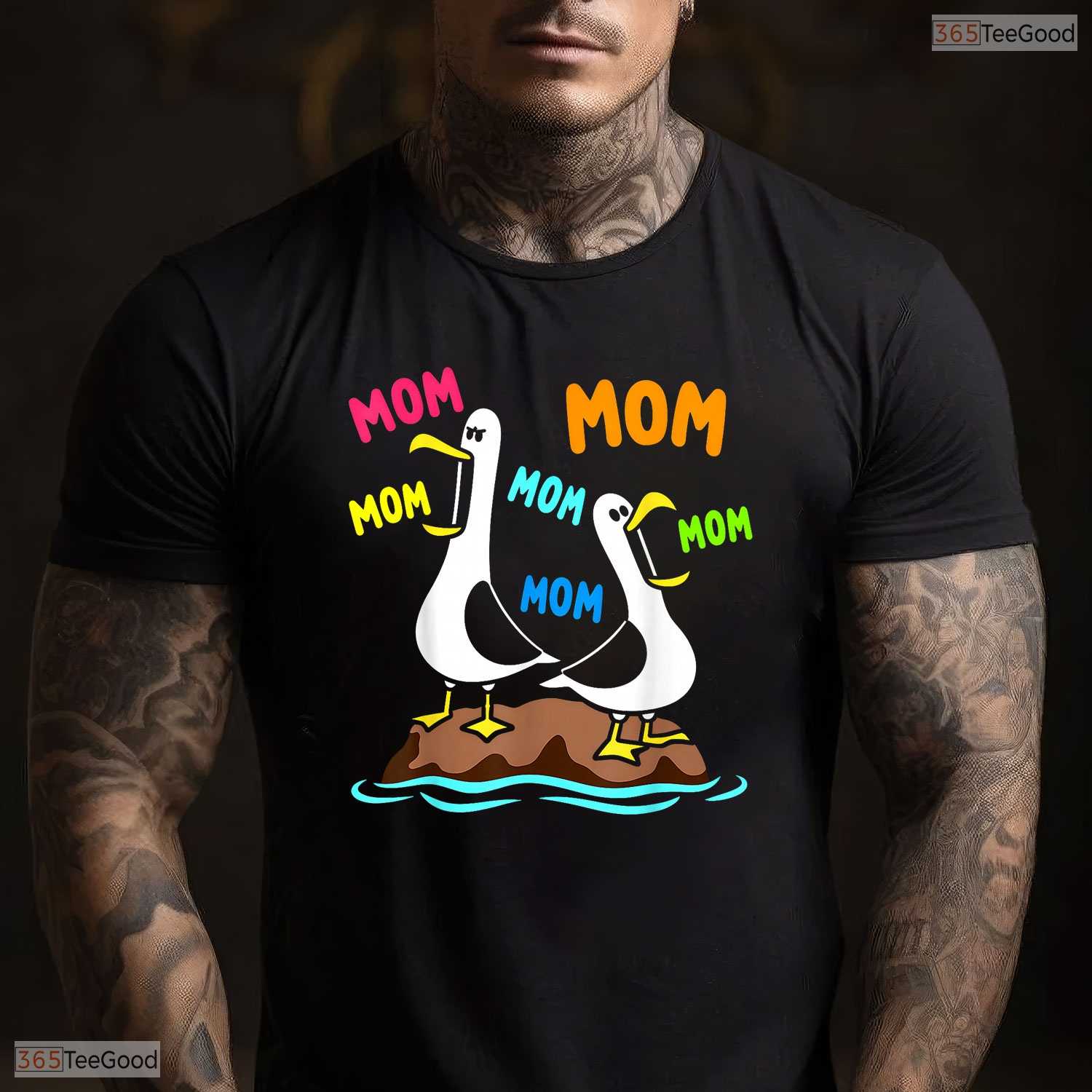 Funny Mama Seagull Mothers Day Humor T-Shirt Best Animal Lover Mom Gift Idea