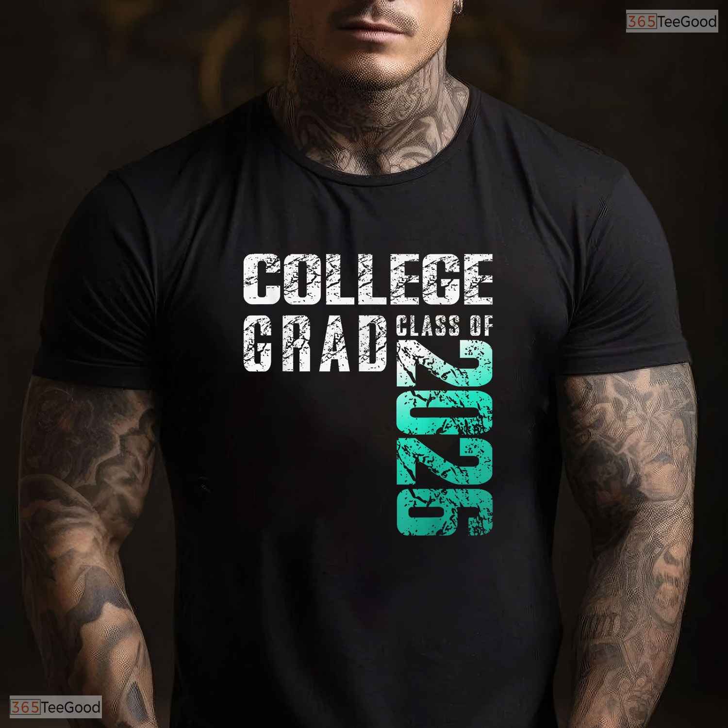 Official College Grad Class Of 2026 University Bachelor Degree Graduation T-Shirt
