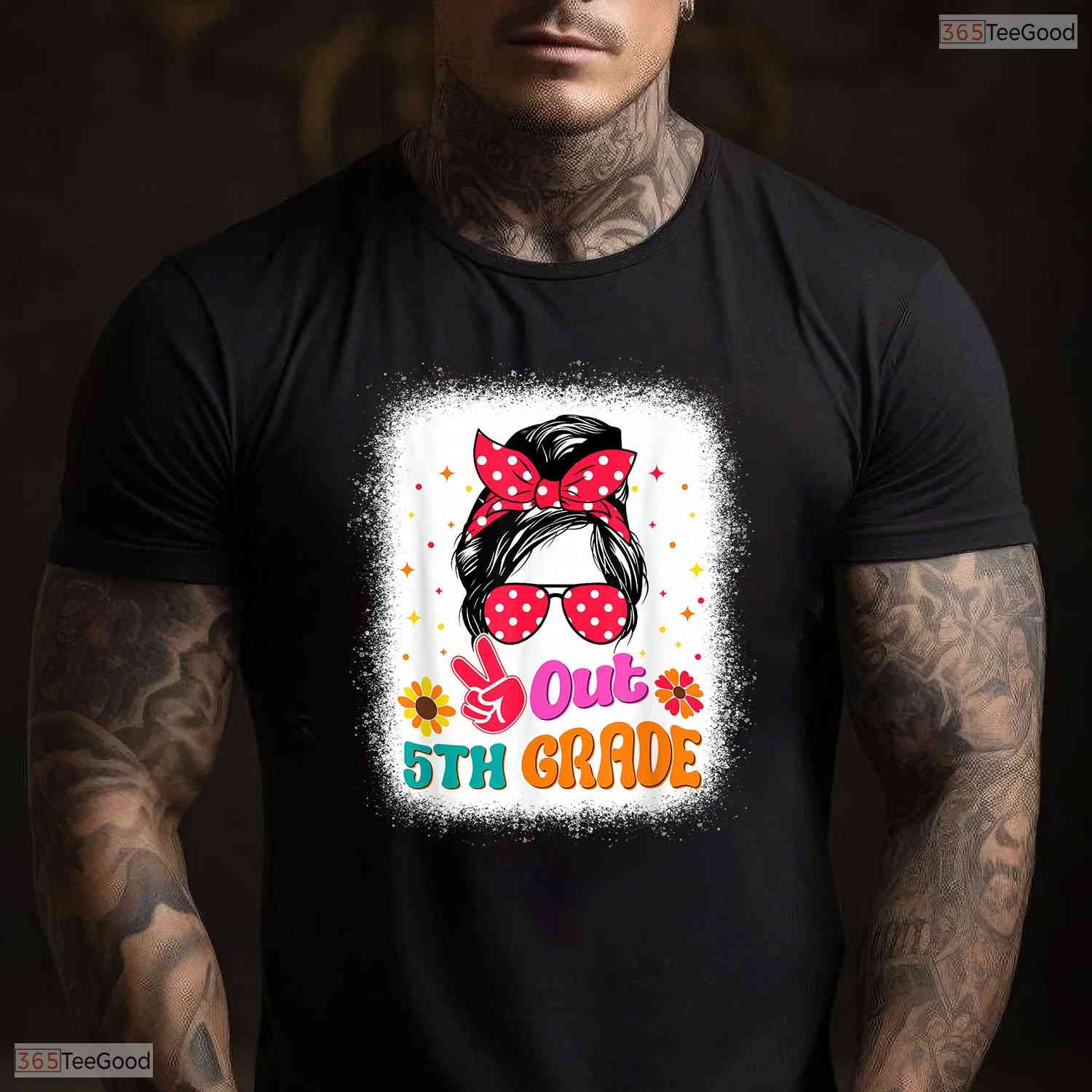 Peace Out 5th Grade Messy Bun Girl Elementary School Moving Up Graduation T-Shirt